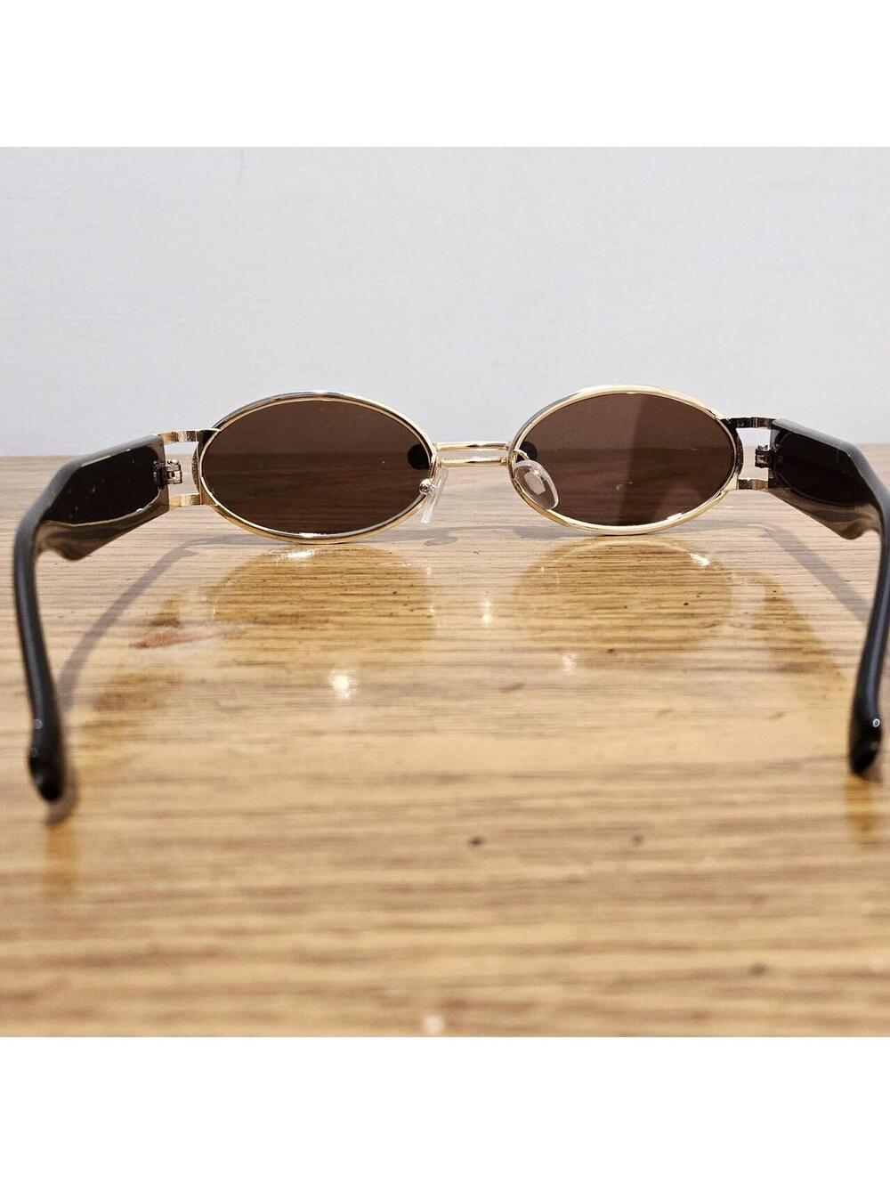 🖤 Black & gold vintage style sunglasses 🕶 - Picture 4 of 4